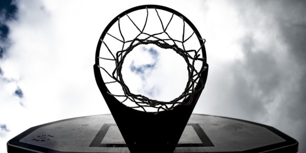 周琦晒赴美治疗视频：见到凌晨四五点的洛杉矶 杨瀚森归队大势所趋