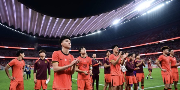 星空体育app下载-40岁董方卓拒执教U23国足：除了高血压我能得到啥 我还想多活几年