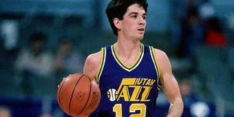 星空体育app下载-一个数据之王，一个冠军之王，谁才是历史第一控卫？