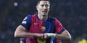 每体：莱万可能度过在巴萨最后一年，费兰有望接棒9号